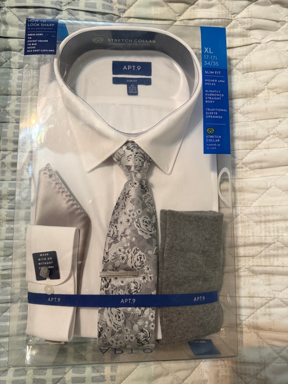 Apt. 9 White Dress Shirt with Silver Paisley Tie and Gray Socks